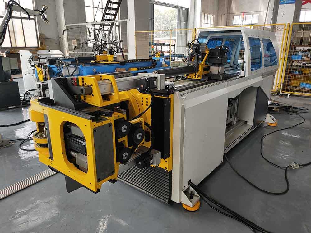 Máquina de dobra elétrica CNC para tubos entrega no Canadá