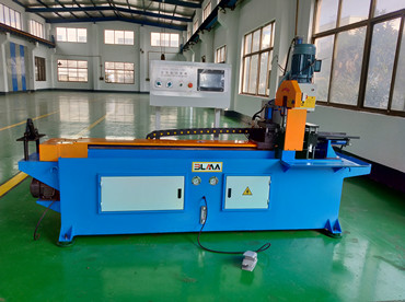 Máquina cortadora de tubos CNC exportada para Cingapura